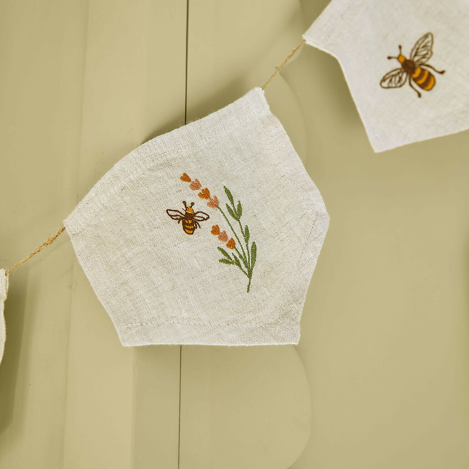 Girlanda z proporczyków Fluttery