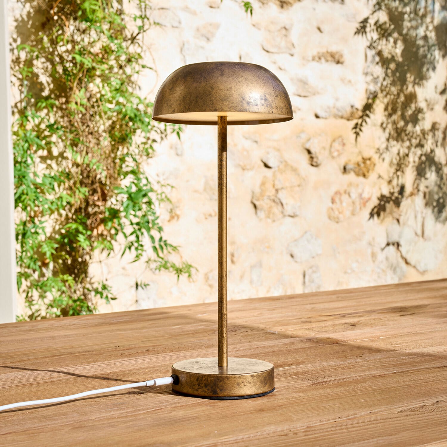 Lampa stołowa do ponownego ładowania Lumirah