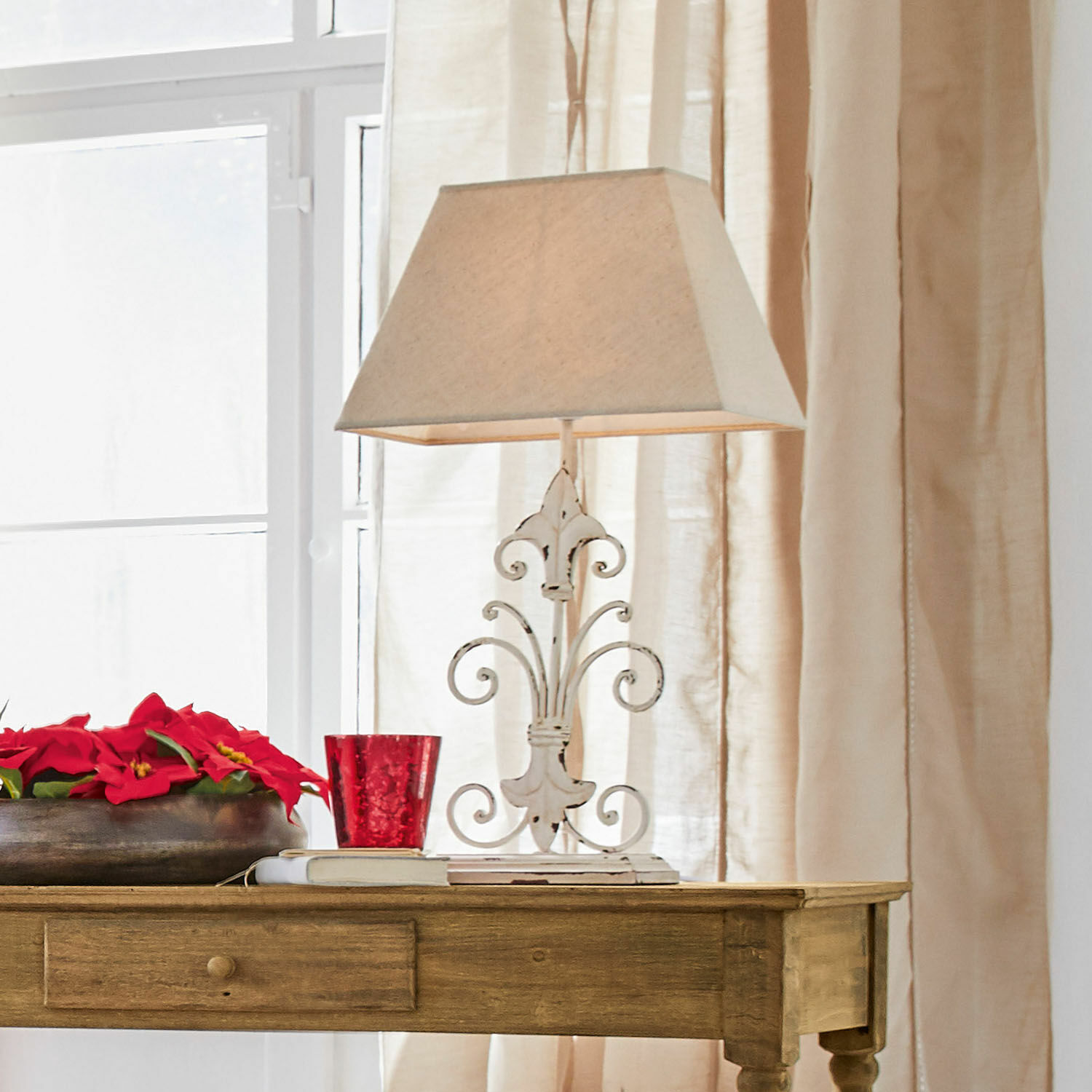 Lampa stołowa Alvara