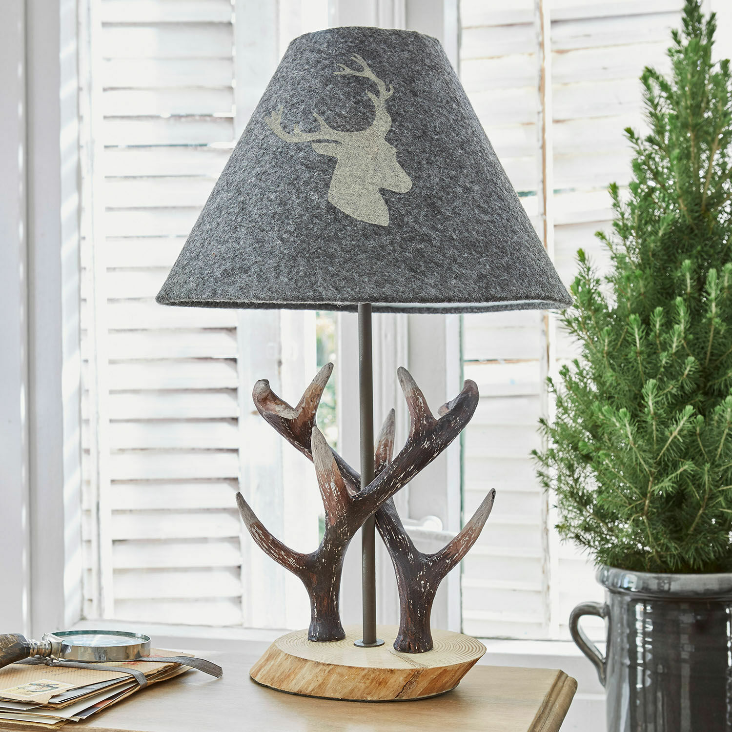 Lampa stołowa Lodge
