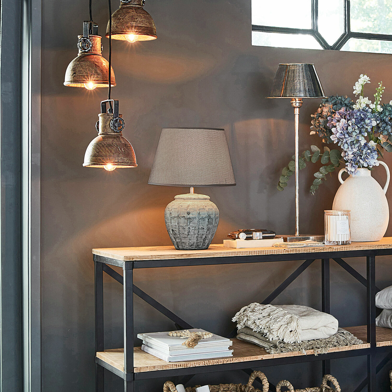 Lampa stołowa Mehdi