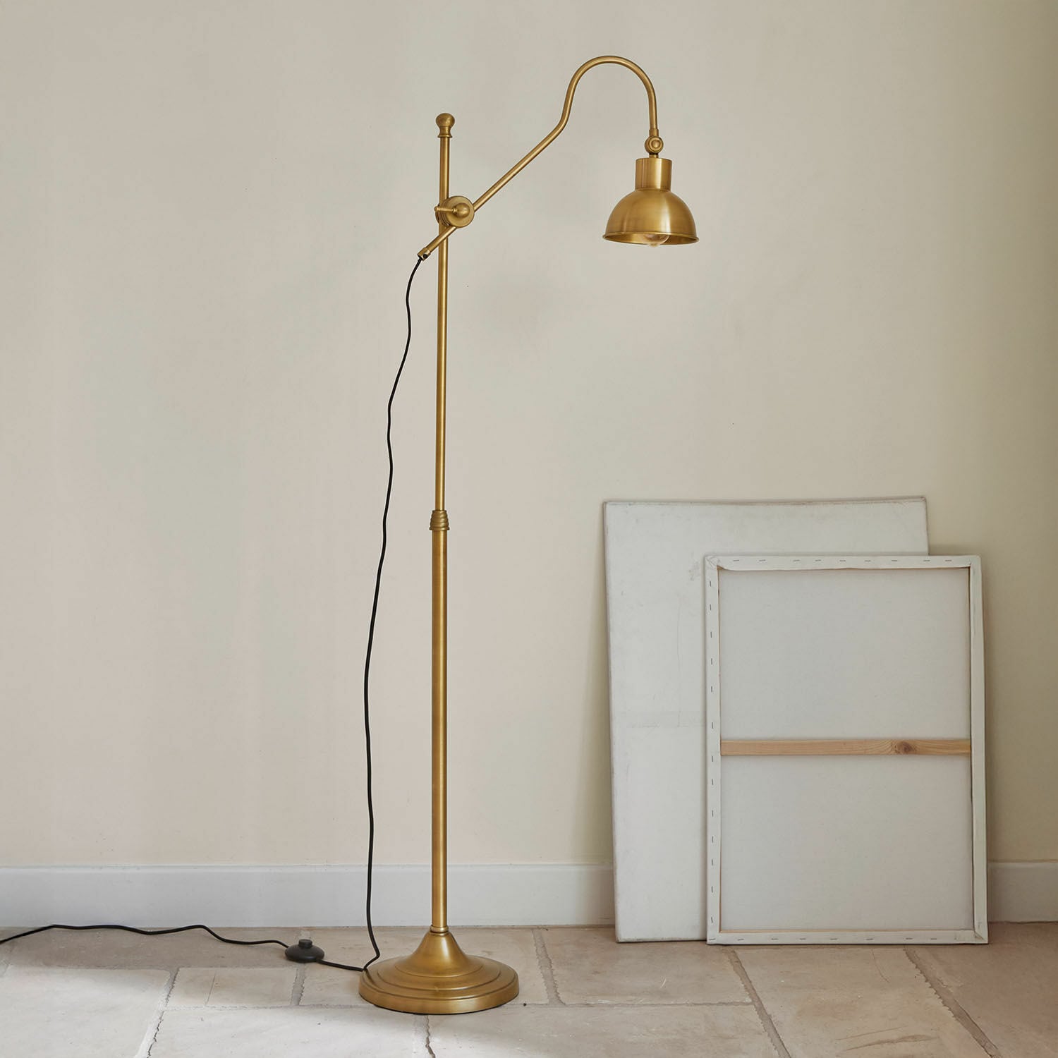 Lampa podłogowa Delacroille