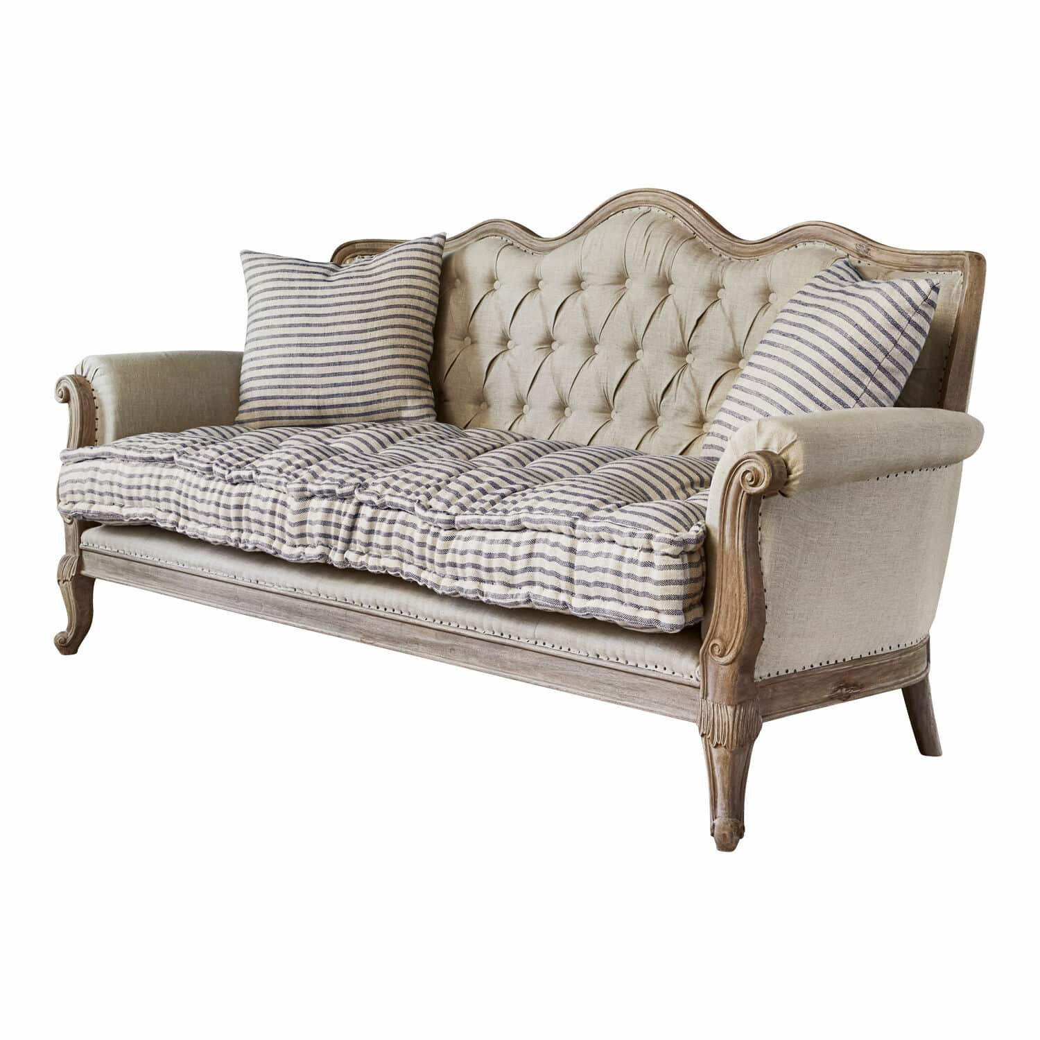 Sofa Malabon Sofa w stylu vintage z drewnianą ramą i beżową tapicerką z poduszkami w paski