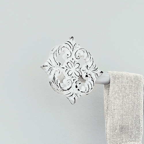 Karnisze i akcesoria