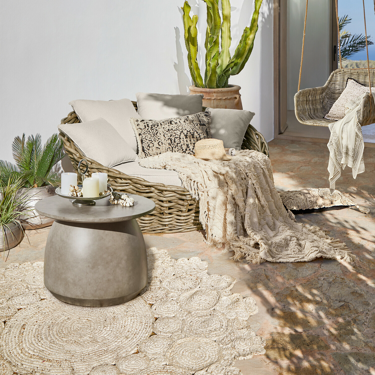 Stolik pomocniczy Thyraen