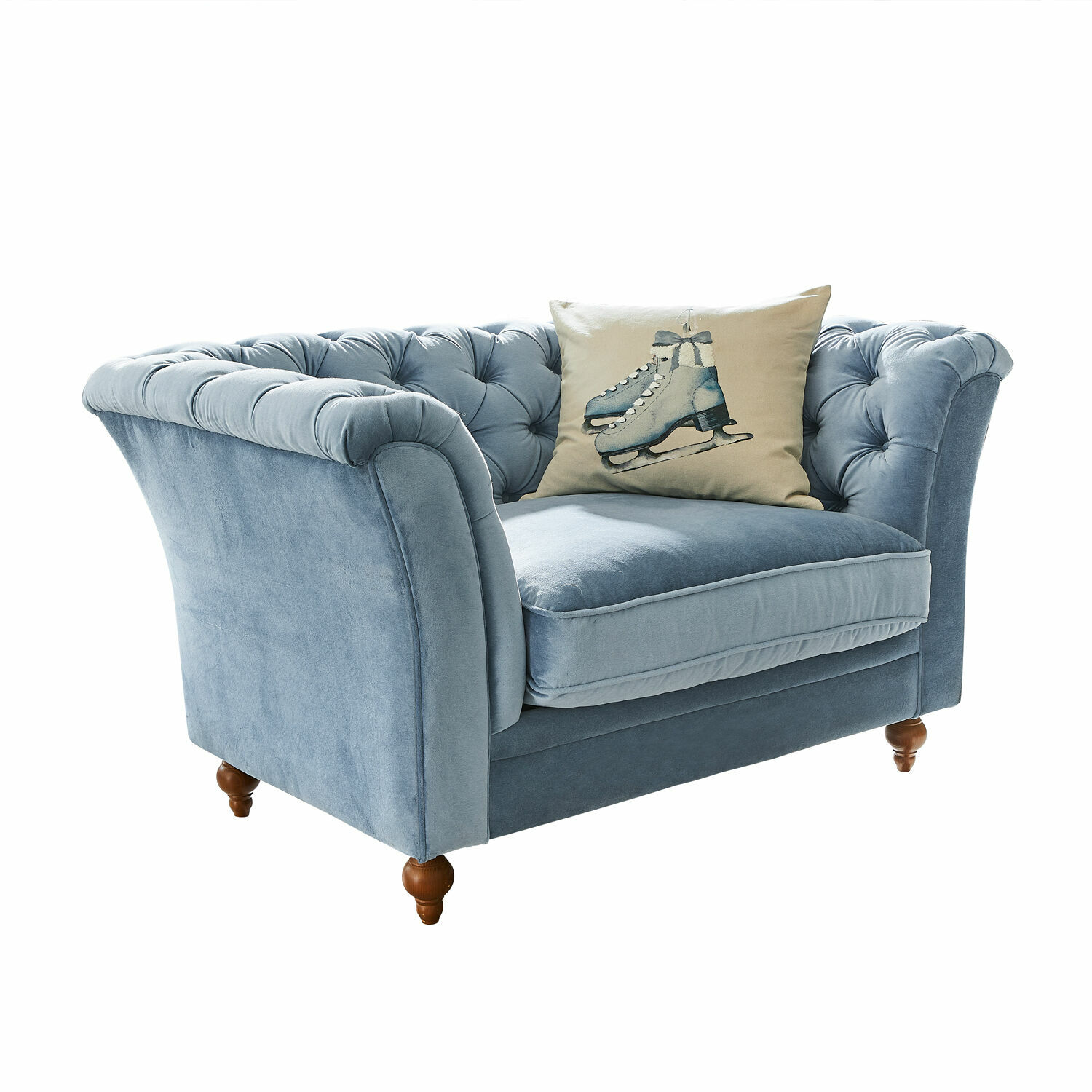 Sofa Clères Niebieska aksamitna sofa Chesterfield z drewnianymi nogami i poduszką z nadrukiem łyżew