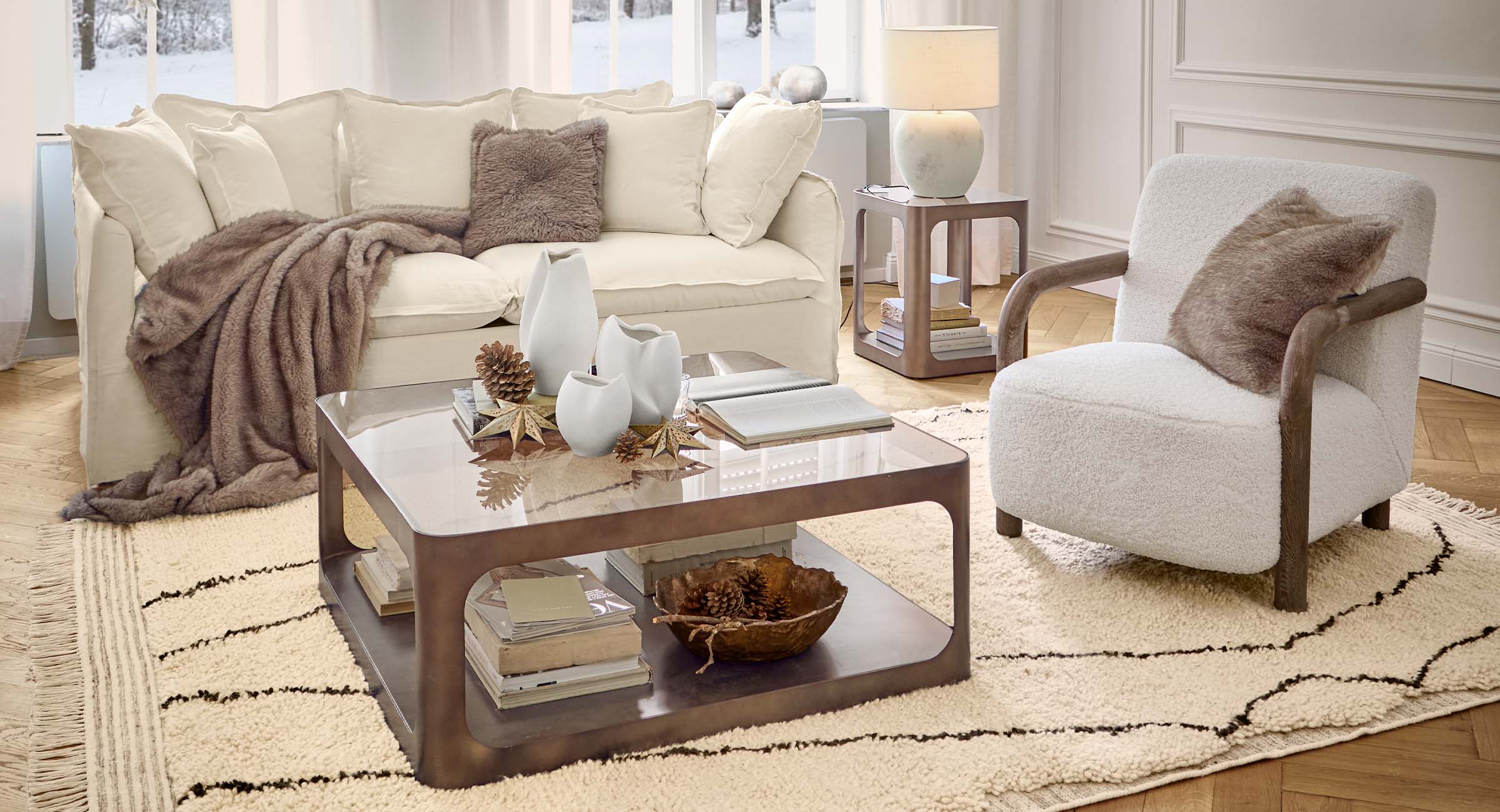 Duet wyrazistych form i miękkich materiałów​
