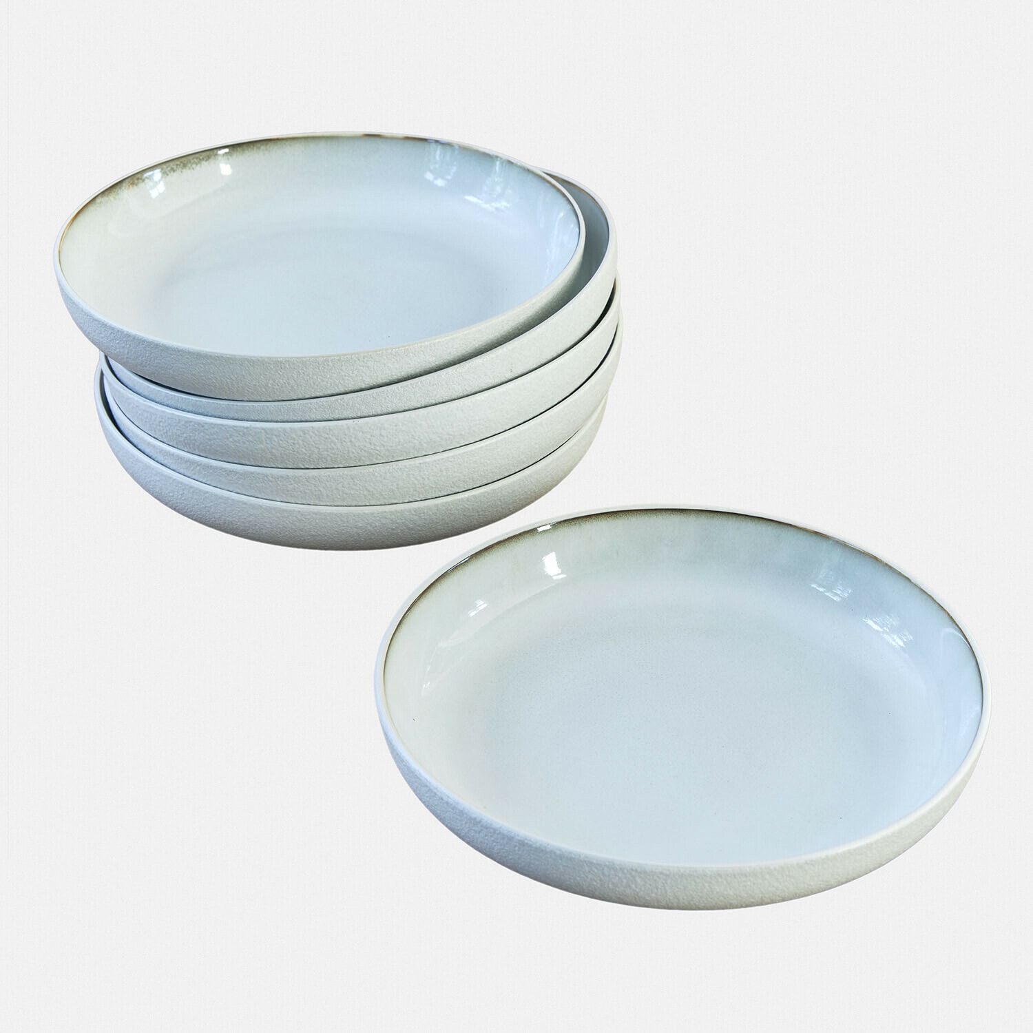Talerz na zupę, zestaw 6 szt. Eiruna Zestaw białych ceramicznych talerzy z delikatnym brązowym rantem do serwowania potraw