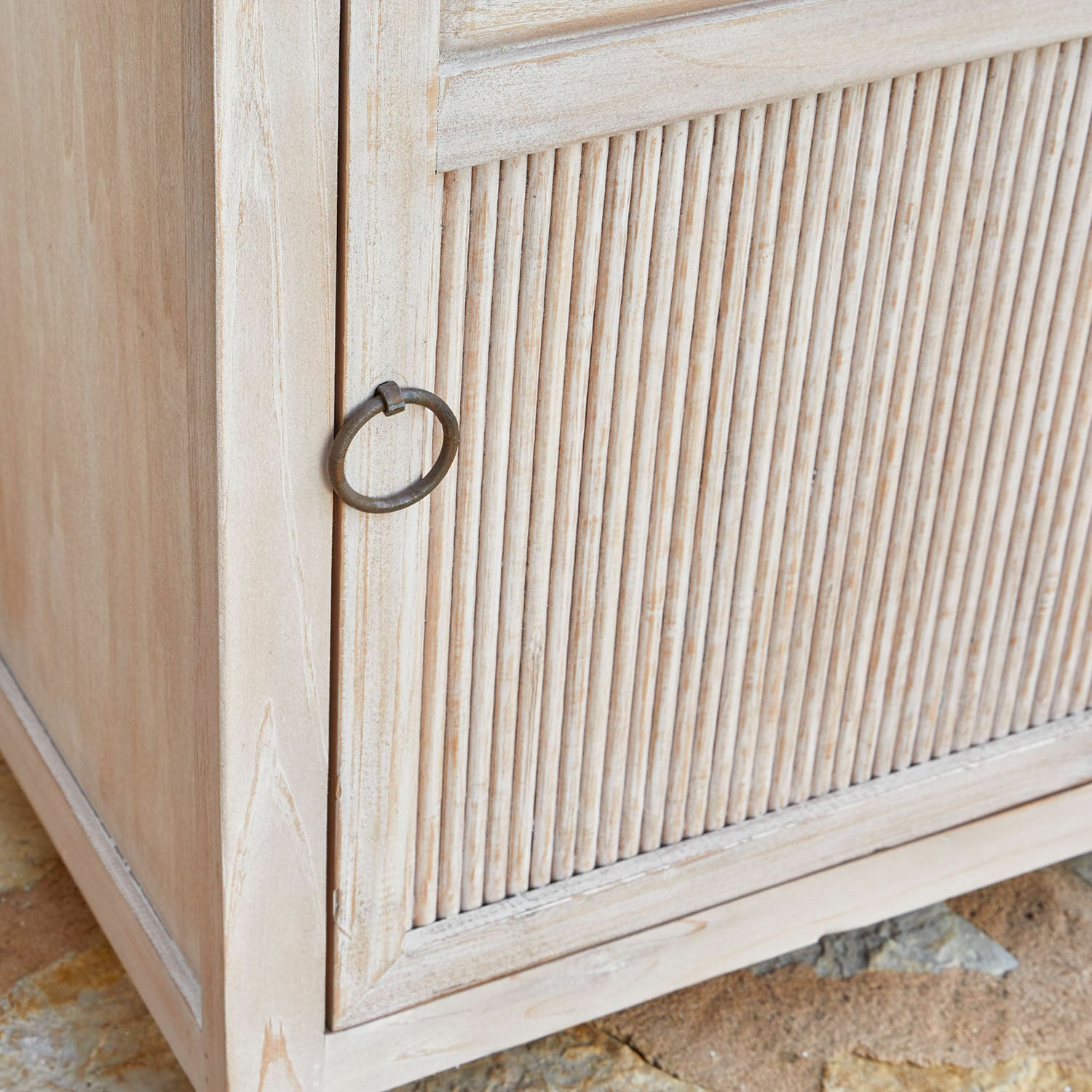 Stolik nocny Brolive