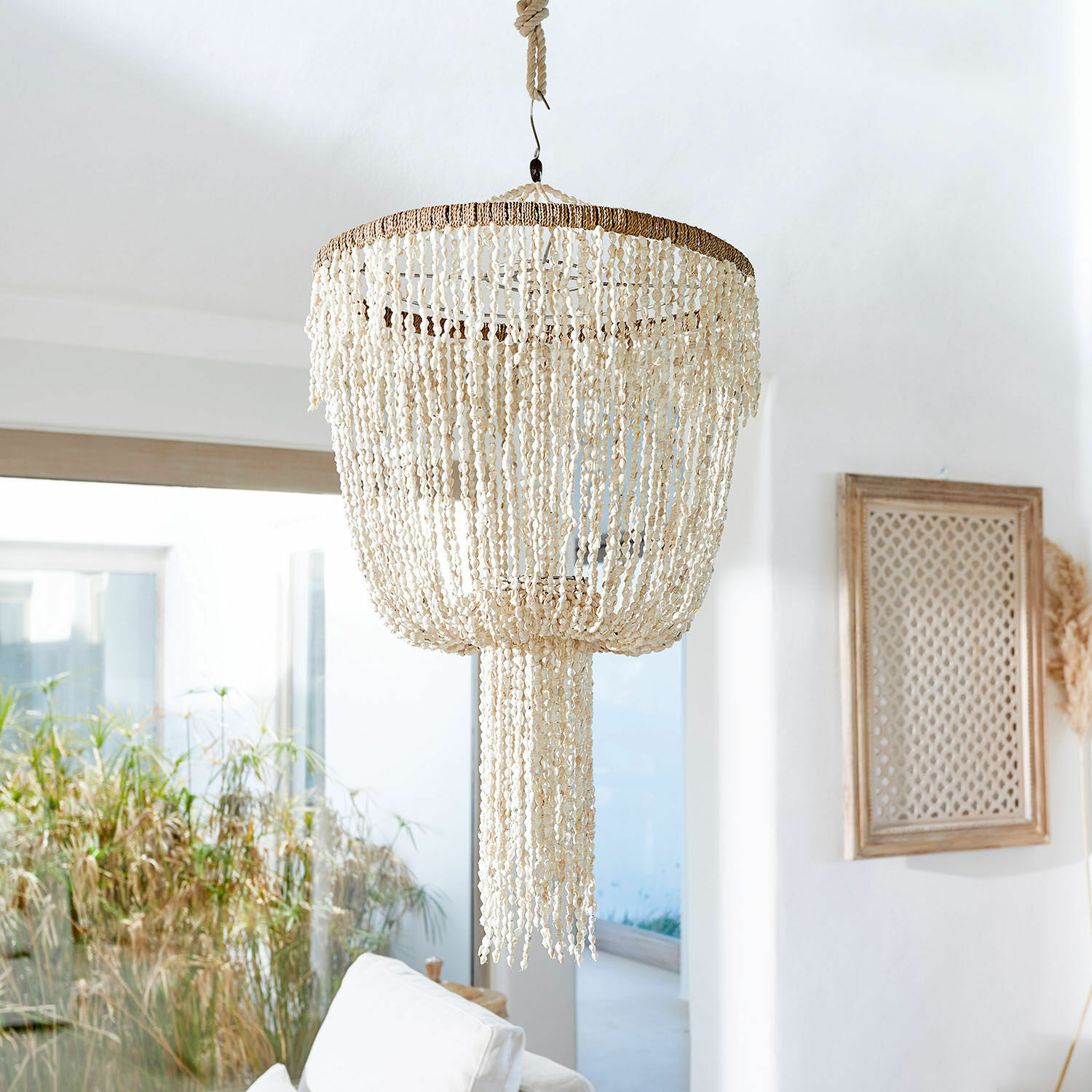 Klosz do lampy Trétudans Wisząca lampa z naturalnych muszli w kolorze kremowym do dekoracji wnętrz w stylu boho