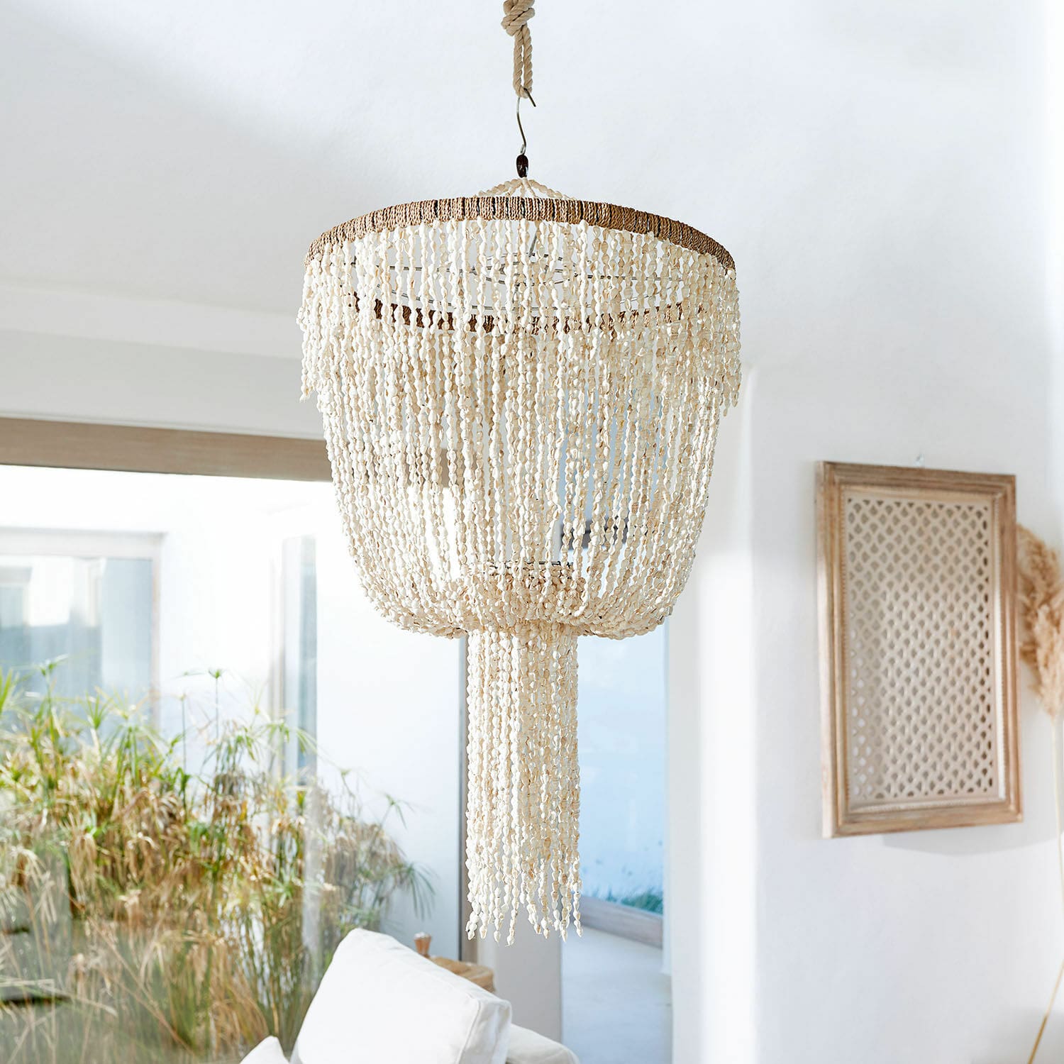 Klosz do lampy Trétudans Wisząca lampa z naturalnych muszli w kolorze kremowym do dekoracji wnętrz w stylu boho