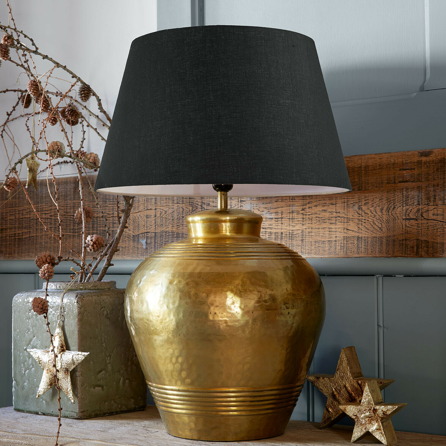 Lampa stołowa Brisanta Lampa stołowa z mosiądzu z czarnym abażurem, dekoracyjny element do salonu i sypialni