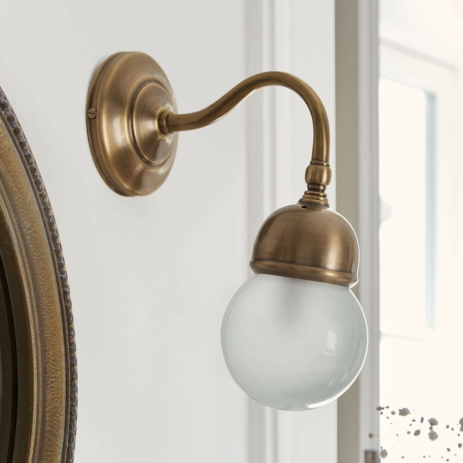 Lampa ścienna Lamivelle