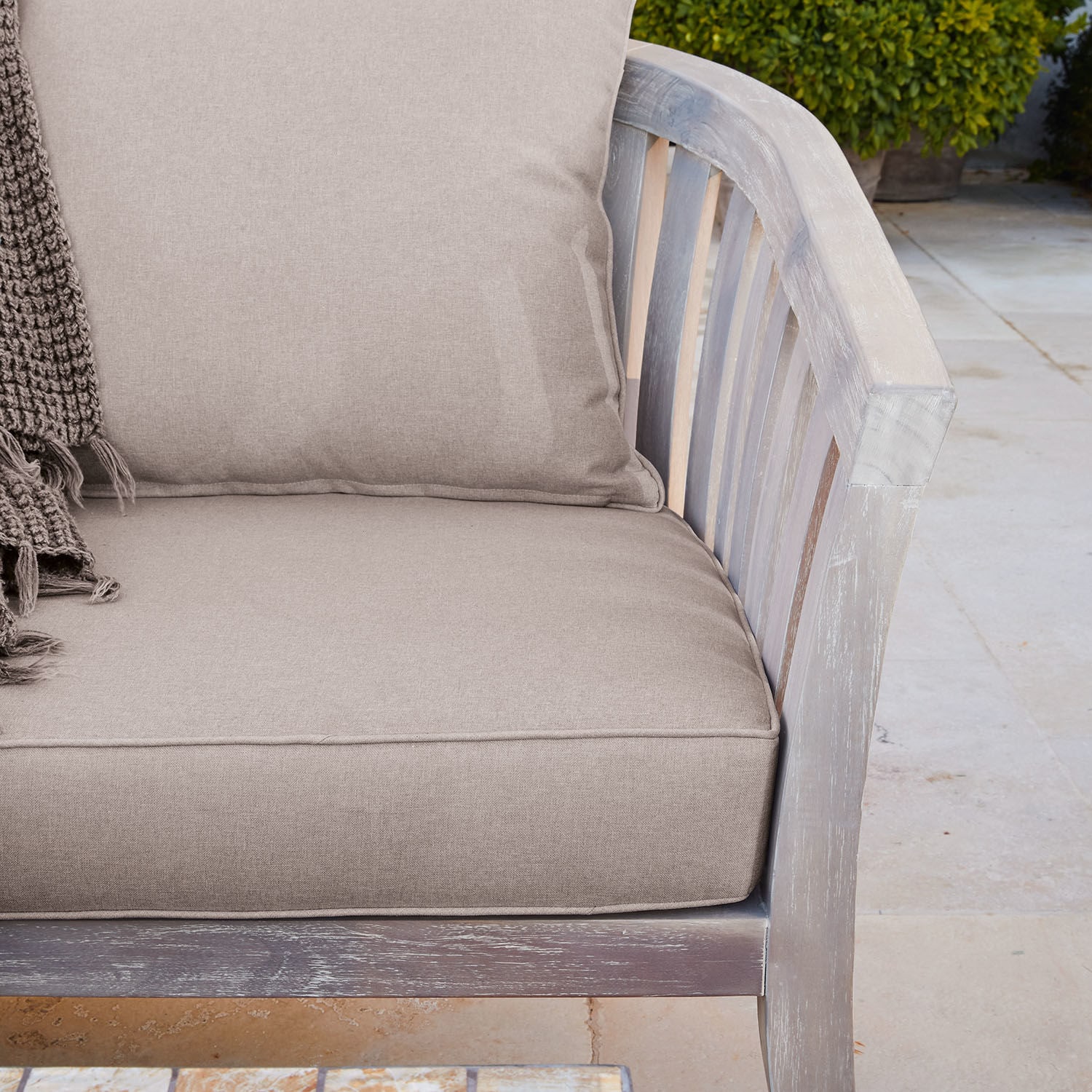 Sofa Seanad
