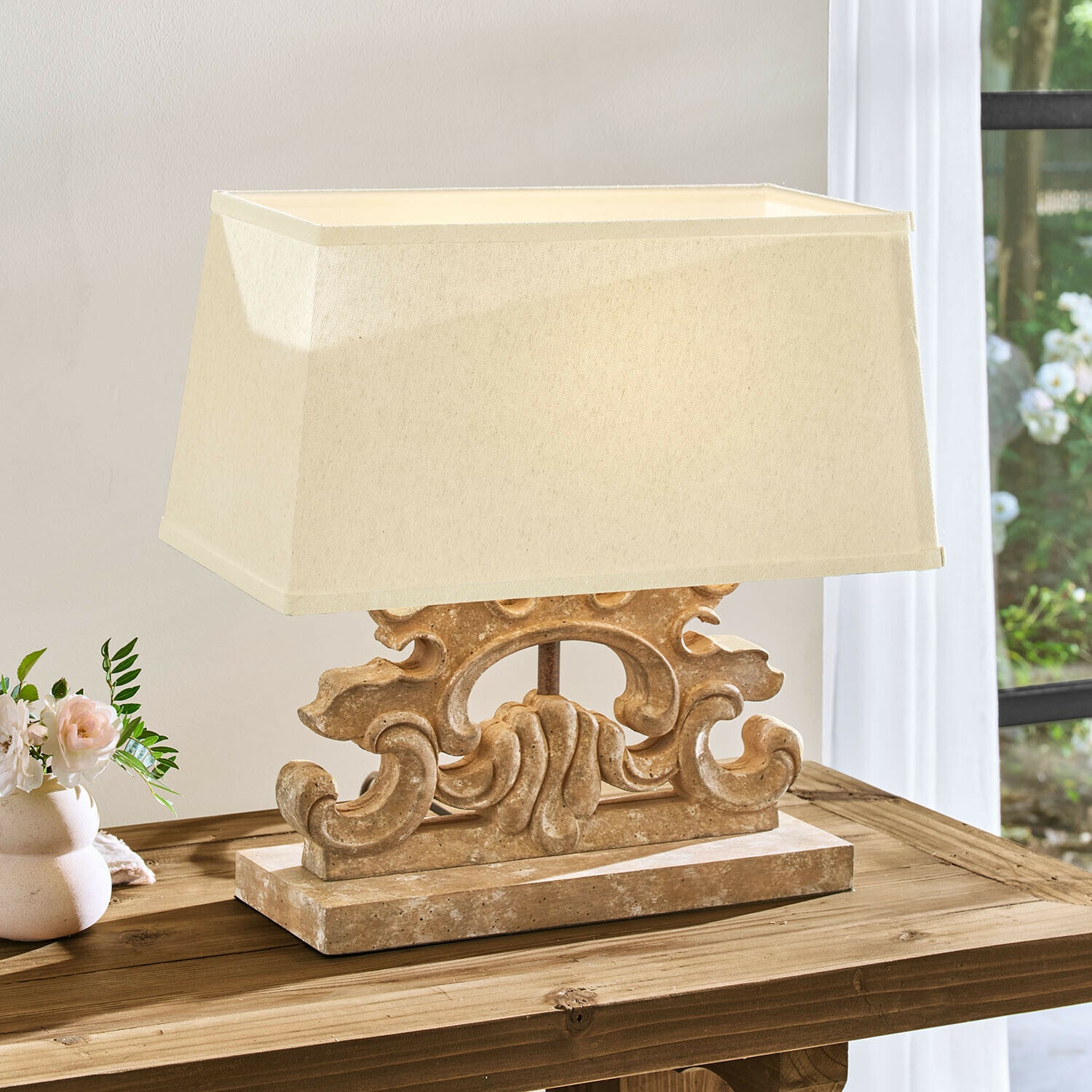 Lampa stołowa Portenza Lampka stołowa z beżowym abażurem i ozdobną podstawą z kamienia w stylu vintage