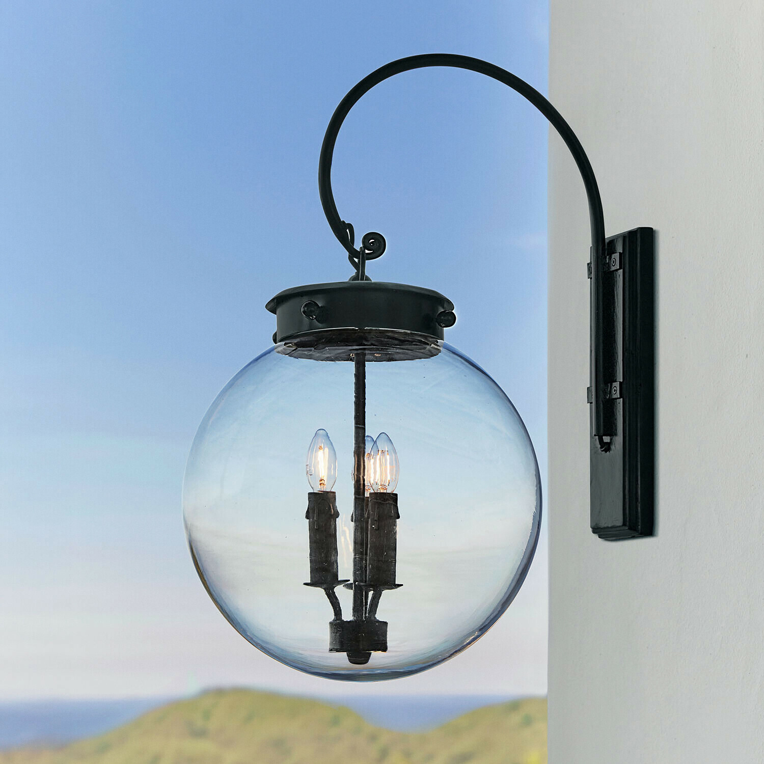 Kinkiet zewnętrzny Serenaro Czarna metalowa lampa ścienna z przezroczystą szklaną kulą i trzema żarówkami LED do oświetlenia zewnętrznego