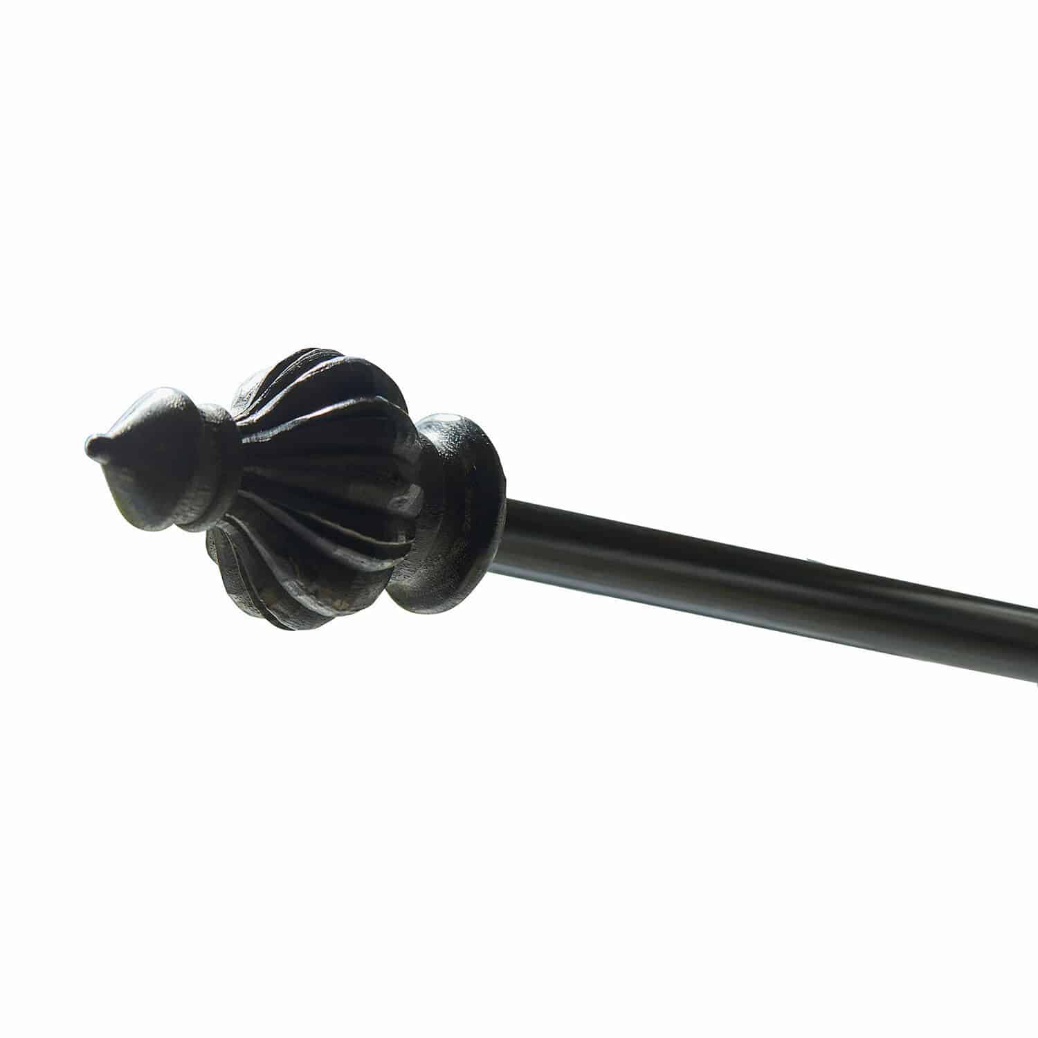 Antyczna czarna metalowa karnisz z ozdobnym zakończeniem do zasłon, styl vintage