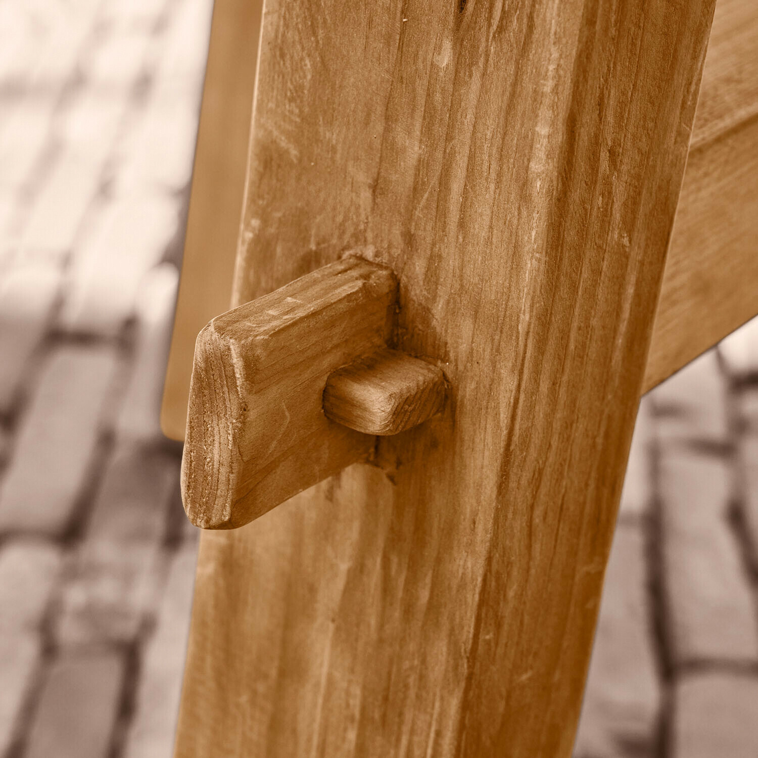 Stół Crestwooden