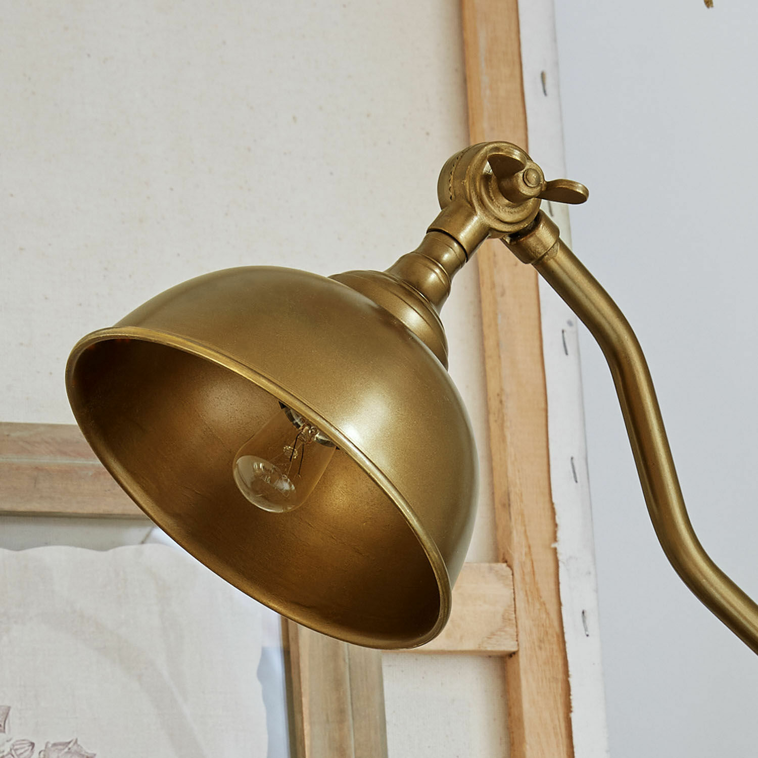 Lampa stołowa Harrowden