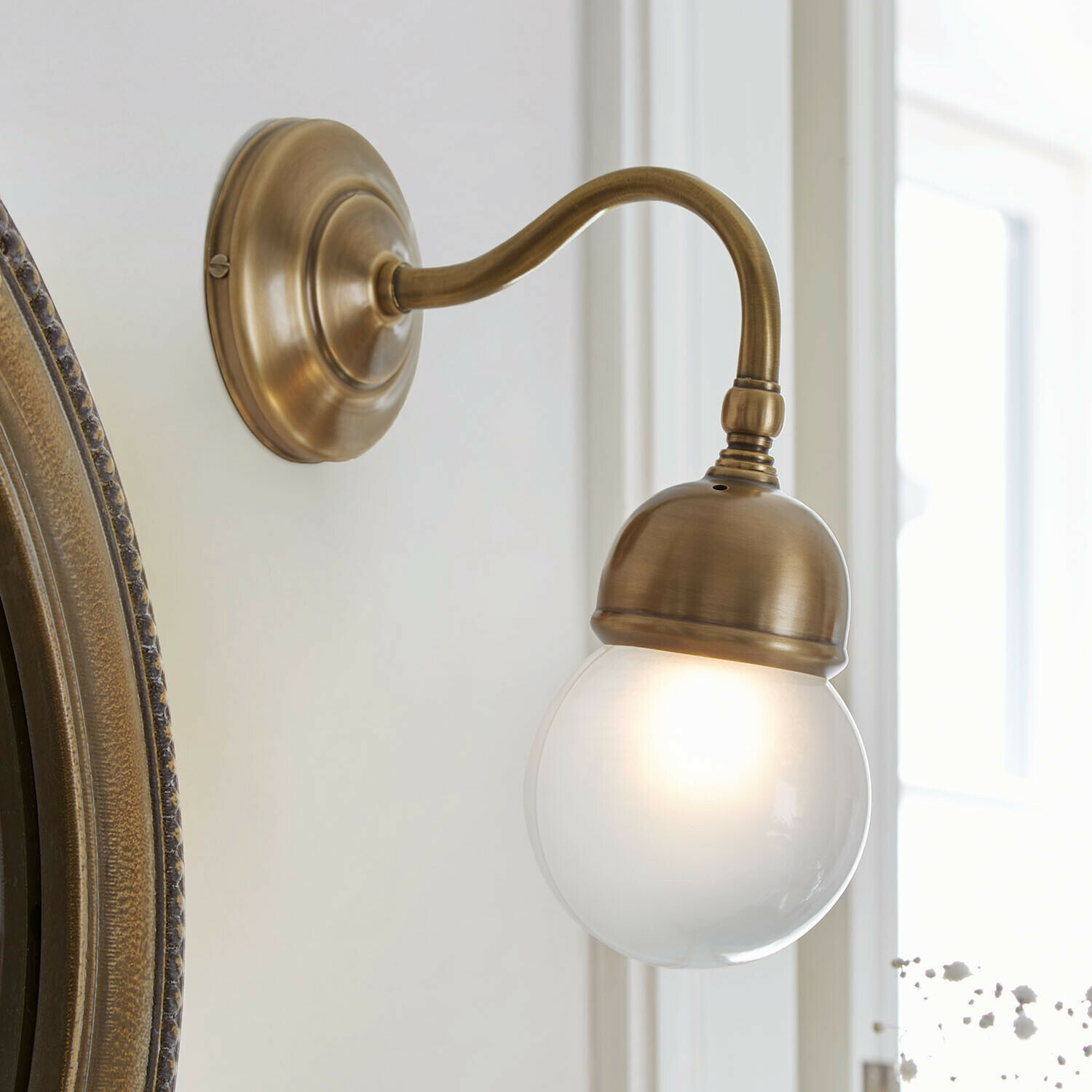 Lampa ścienna Lamivelle