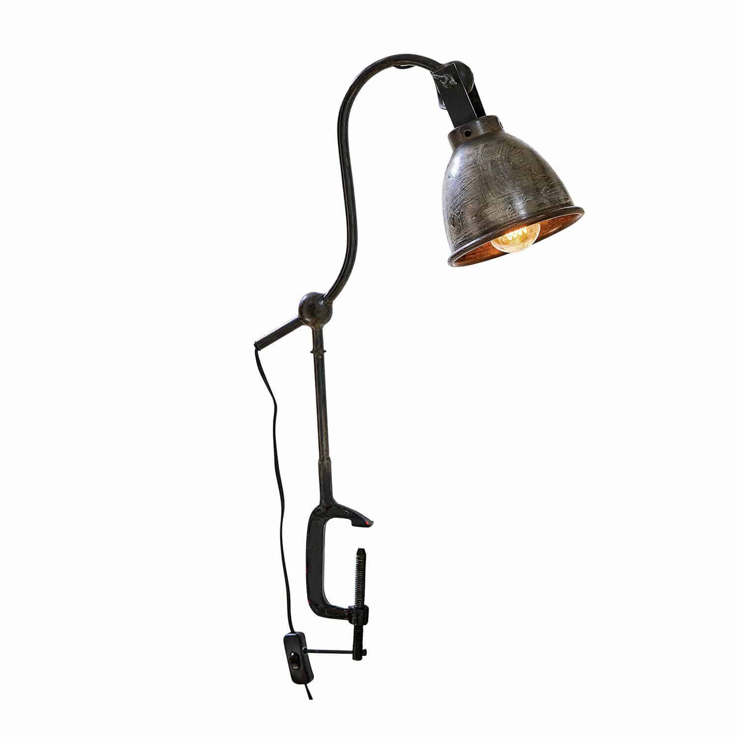 Lampa z zaciskiem Parkville Metalowa lampka z zaciskiem w kolorze czarnym, regulowana do biurka lub półki, oświetlenie LED