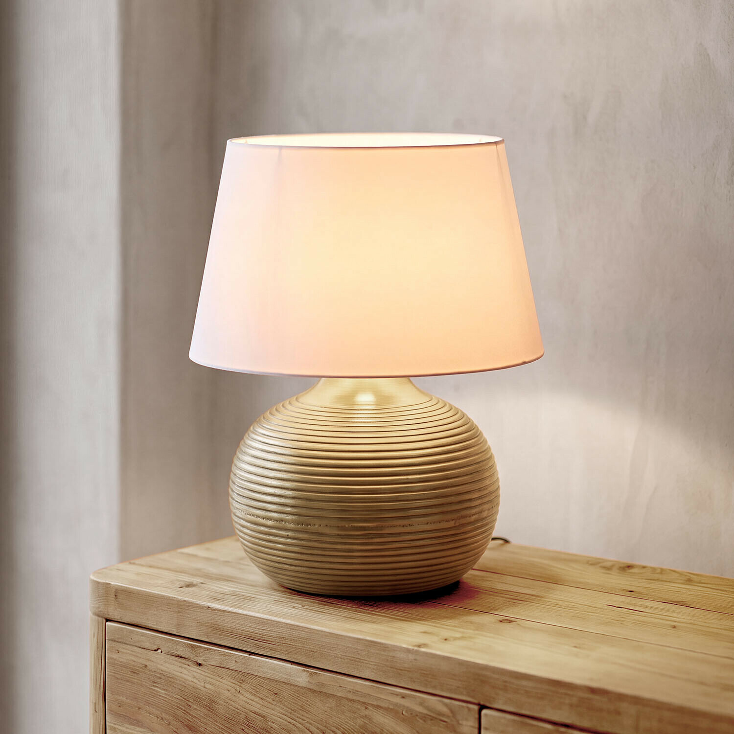 Lampa stołowa Miravona