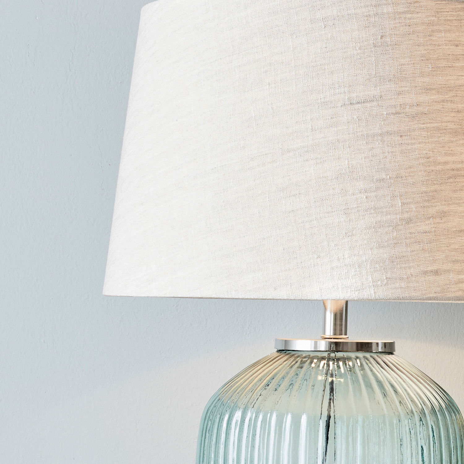 Lampa stołowa Fenis