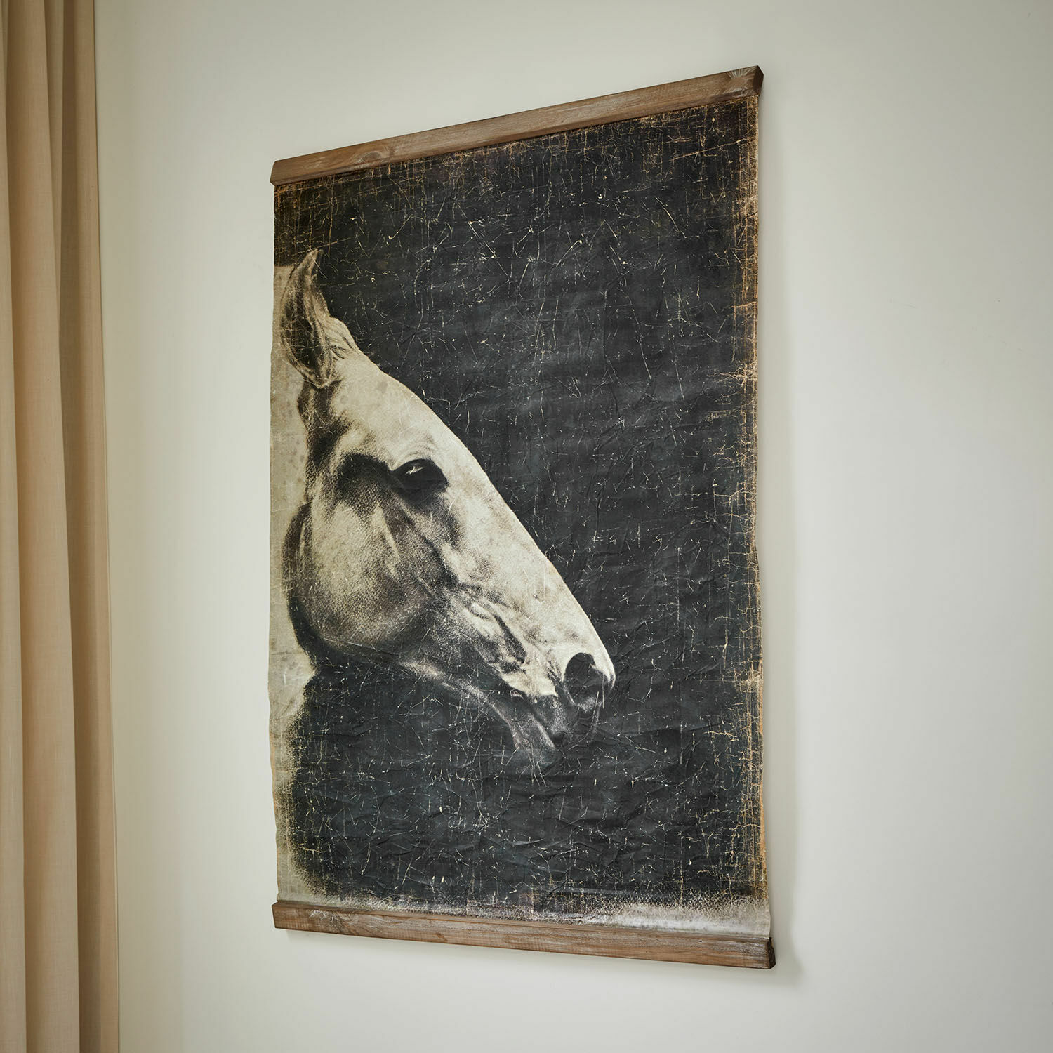 Obraz Ravonnach Plakat z wizerunkiem konia na czarnym tle z drewnianą ramą, dekoracja ścienna w stylu vintage