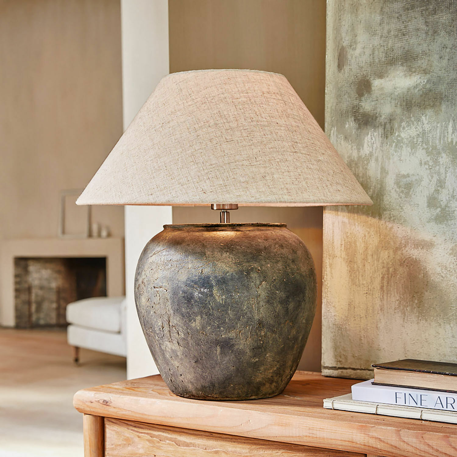 Lampa stołowa Shiva Lampka stołowa z ceramiczną, ciemnoszarą podstawą i beżowym abażurem do salonu