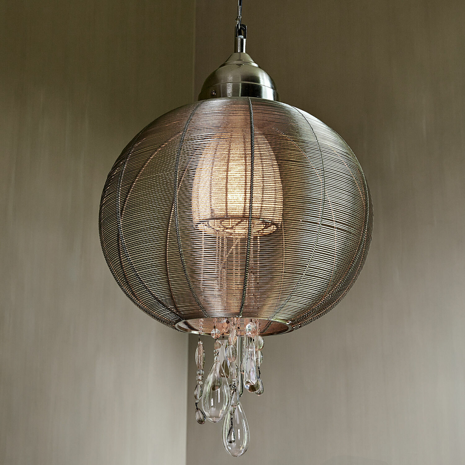 Lampa wisząca Sunbrook Wisząca lampa z metalowej siatki w kolorze srebrnym z dekoracyjnymi kryształami i ciepłym światłem