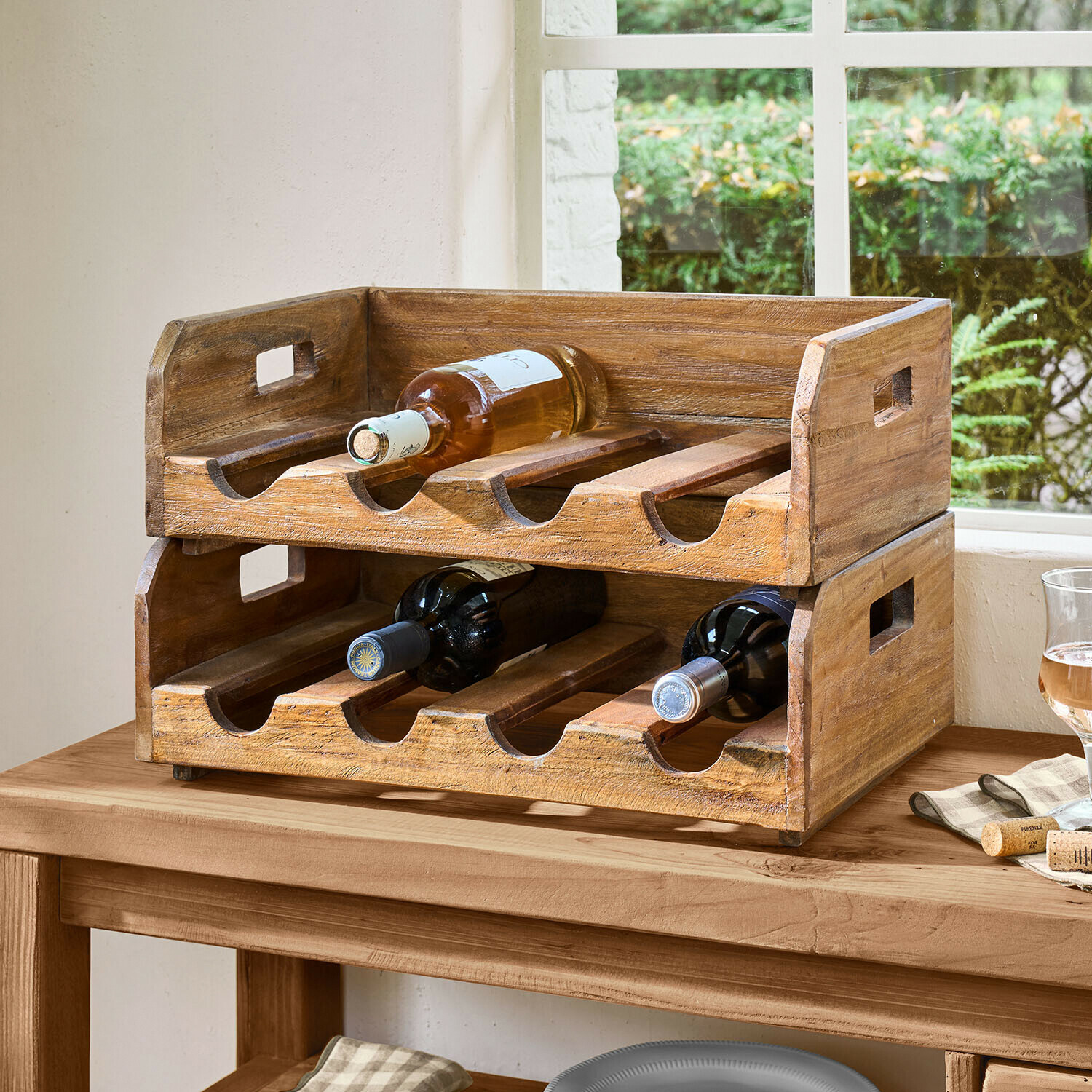 Stojak na butelki, zestaw 2 szt. Crestwooden Drewniany stojak na wino w naturalnym kolorze z miejscem na sześć butelek, praktyczny organizer do kuchni