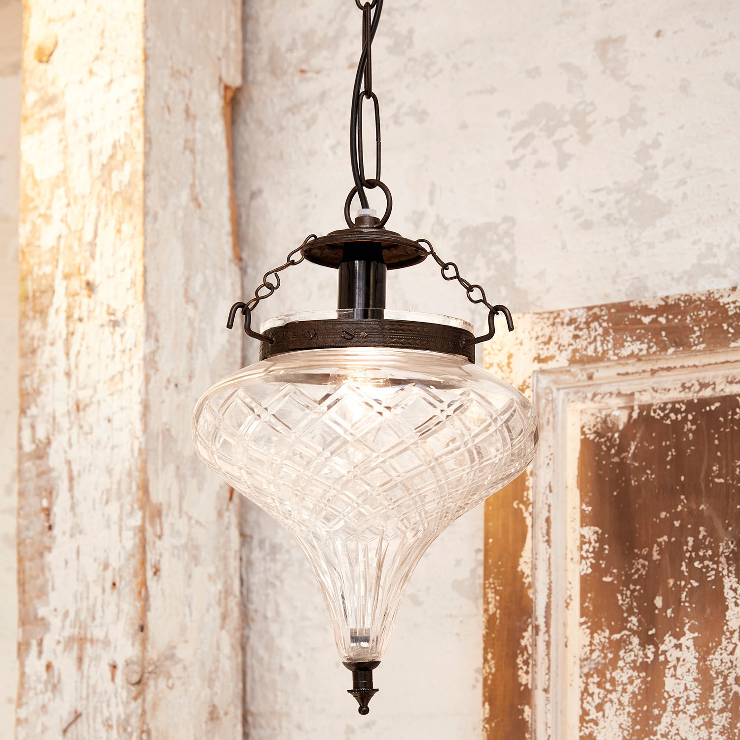 Lampa wisząca Gaidouras Szklana lampa wisząca z metalowym uchwytem w stylu vintage do dekoracji wnętrz
