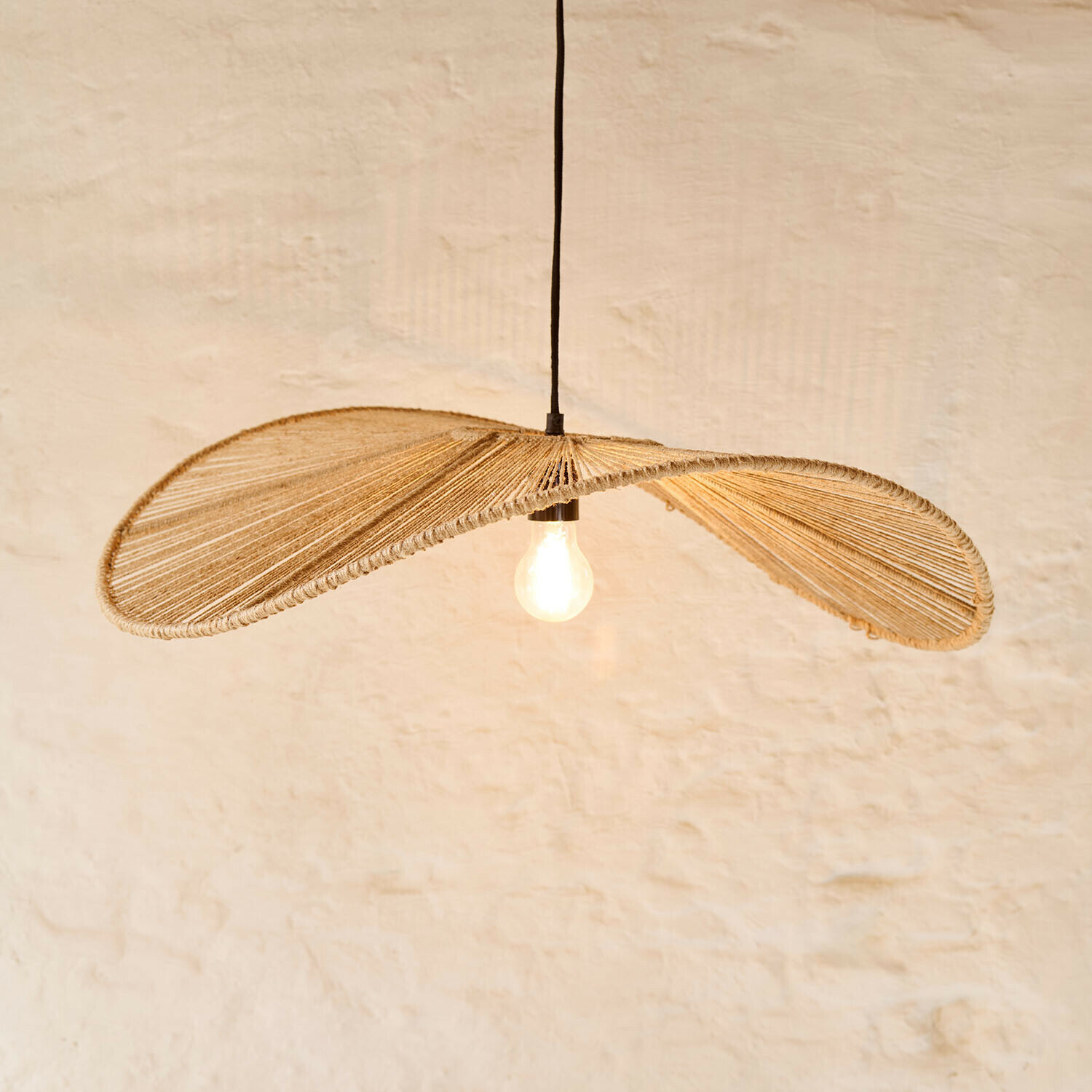 Lampa wisząca Casamira Lampa wisząca z naturalnego sznurka w beżowym kolorze, nowoczesny design do salonu lub jadalni