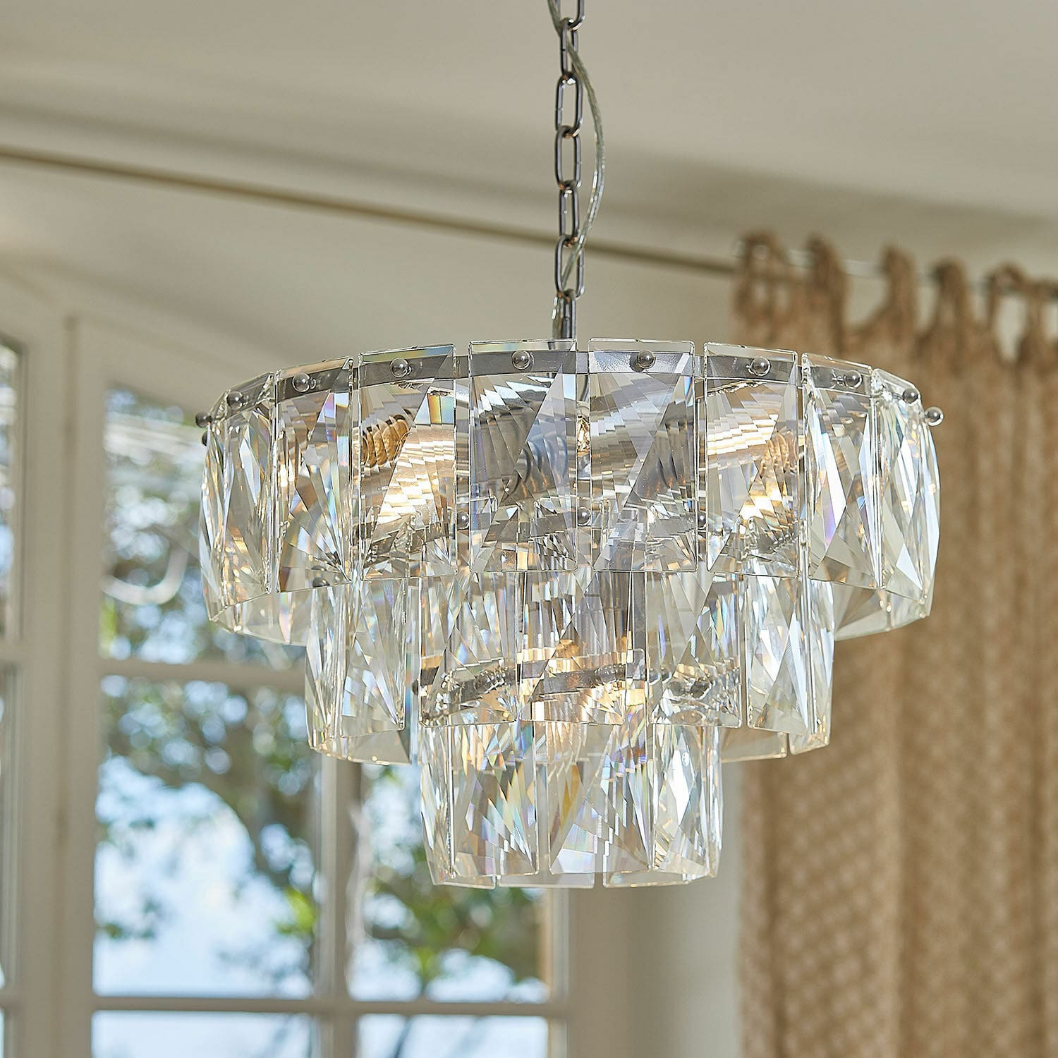 Żyrandol Crystalford Lampa wisząca z przezroczystego szkła z kryształowymi panelami, nowoczesny design oświetlenia do salonu
