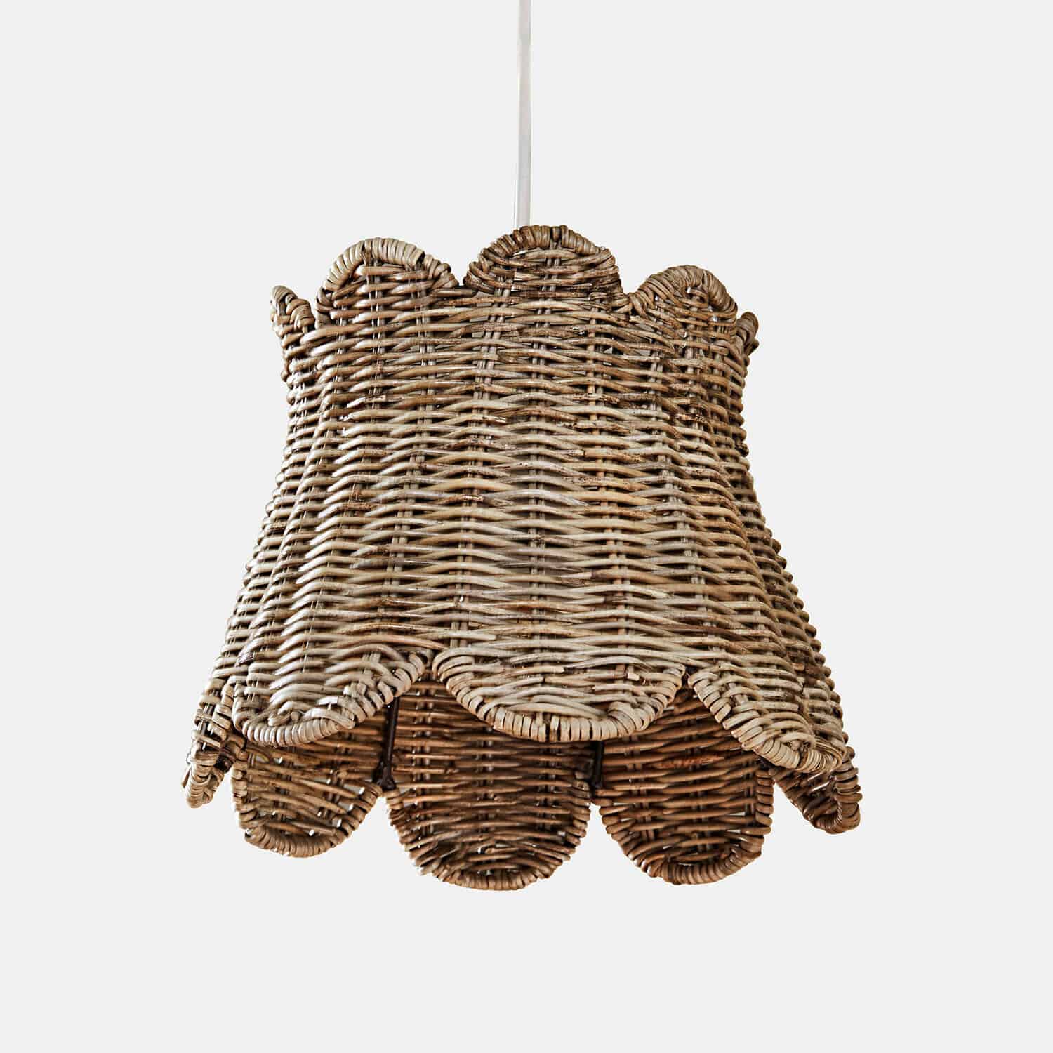 Klosz Chantivelle Lampa wisząca z plecionego rattanu w naturalnym brązowym kolorze, dekoracyjny abażur do wnętrz