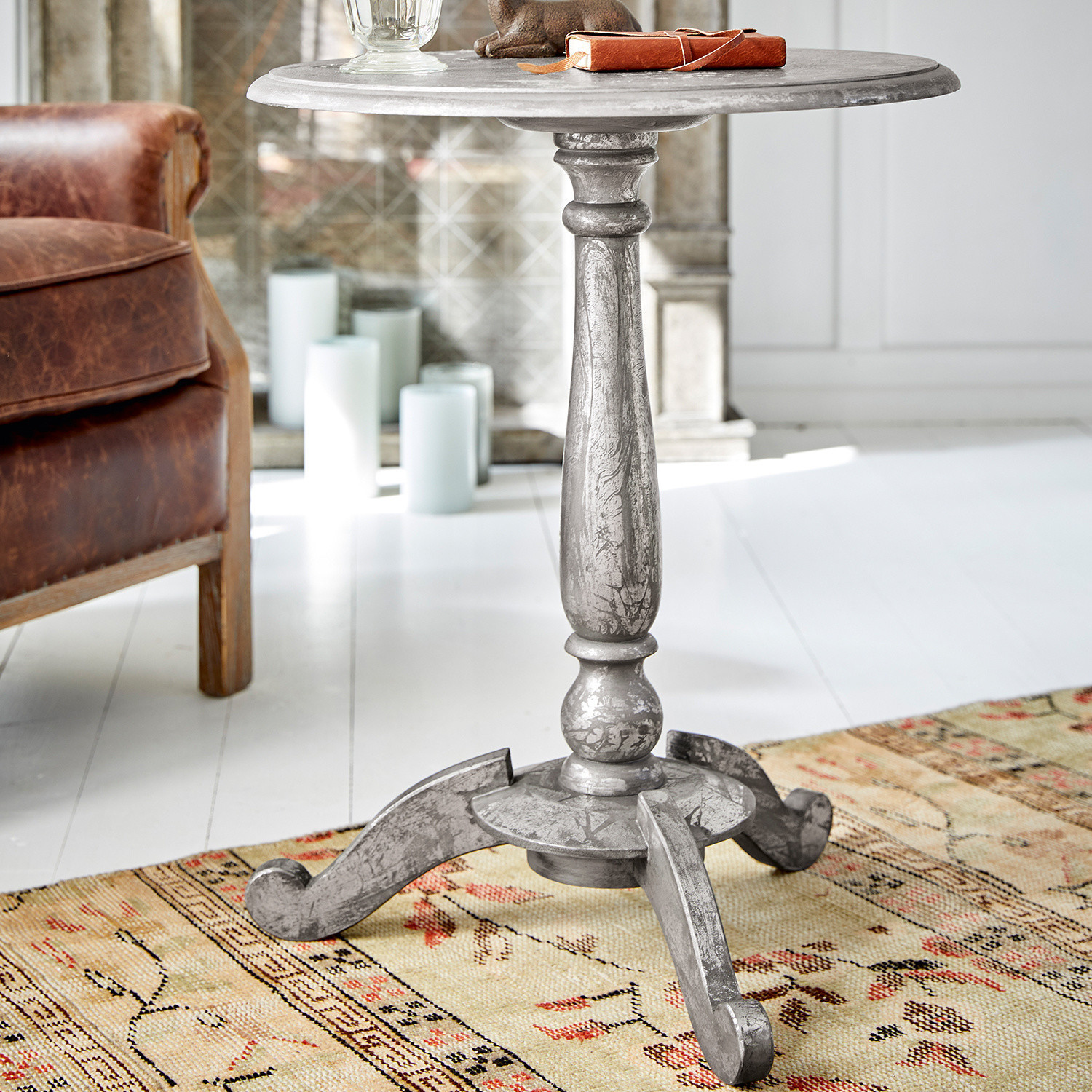 Stolik pomocniczy Gavin